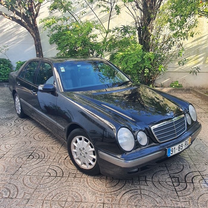 Mercedes Casse E 220 CDI. Ano 2001. IMACULADO.
