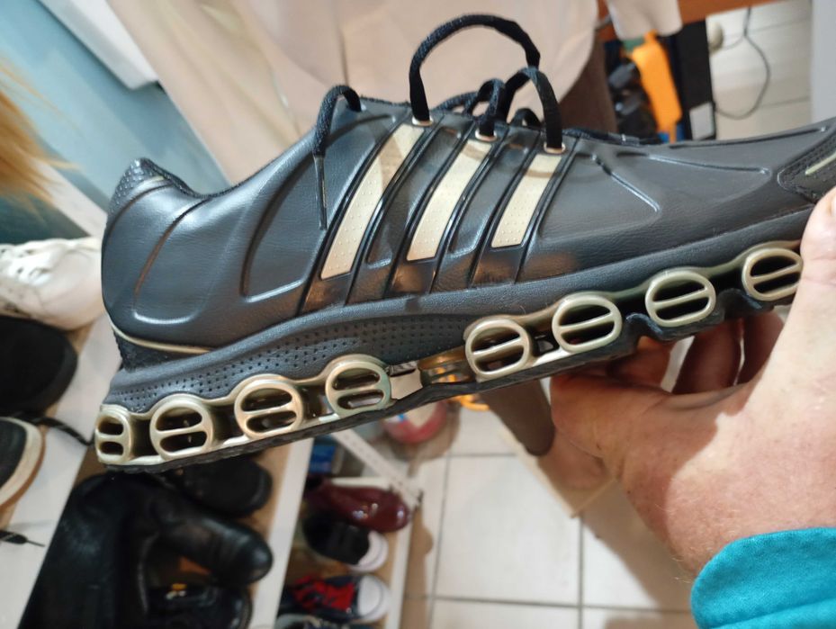 Чоловічі кросівки Adidas