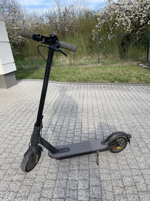 Hulajnoga Xiaomi Mi Electric Scooter Essential 250 W 20 km/h