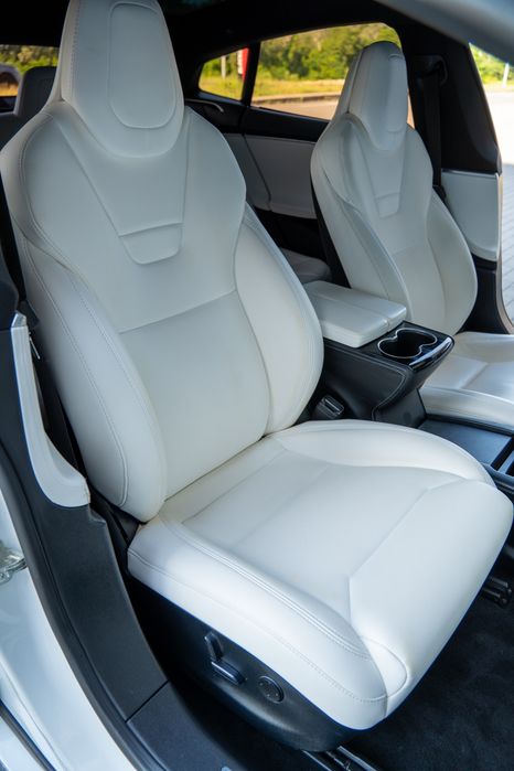 Продам Tesla Model S