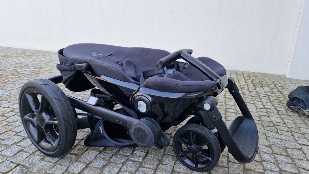 Carrinho bebé quinny mood