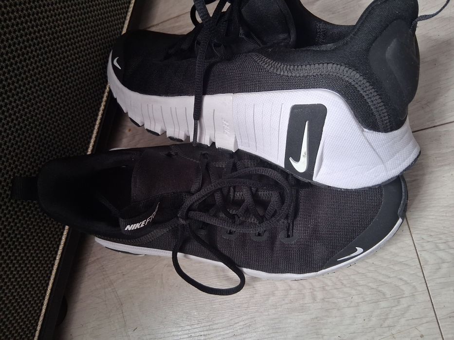 Buty sportowe Nike rozm 39 /25 cm