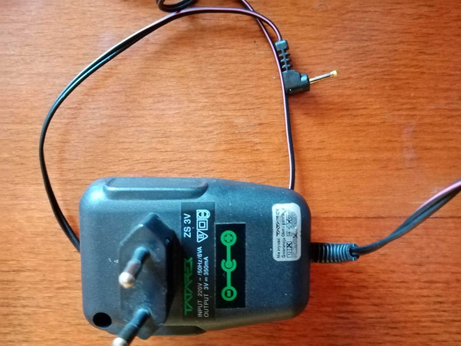 zasilacz ładowarka 230 /12 v