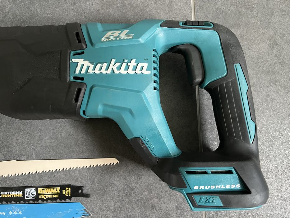 Безщіткова Акум. Шабельна пила Makita DJR 187