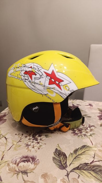 kask narciarski Uvex junior