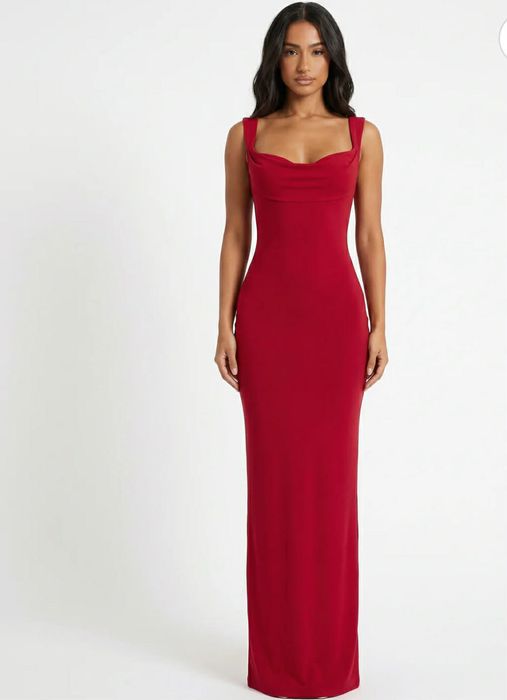 Piękna dluga sukienka