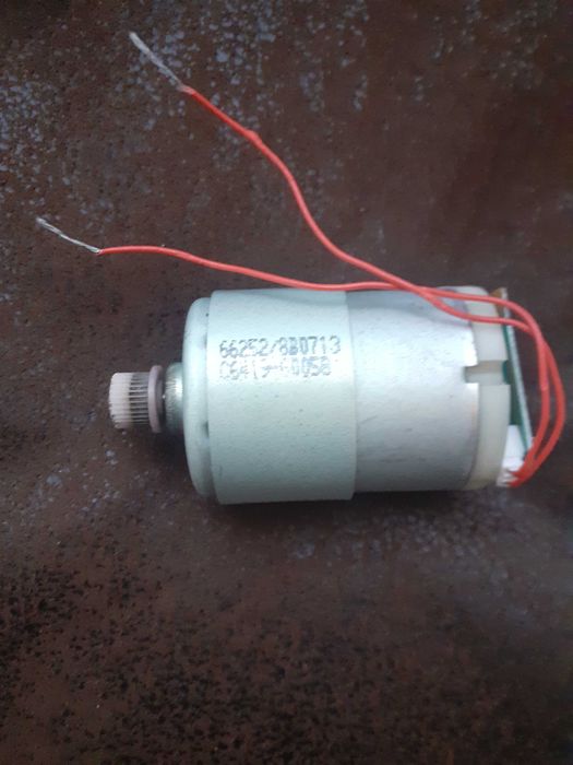 моторчик на 24v для саморобних  виробів