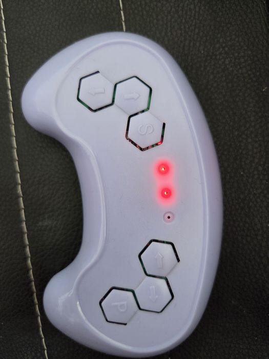 Дитячий електричний автомобіль,машина  на керуванні