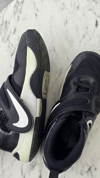 Кросівки баскетбольні nike 34, 22см устілка