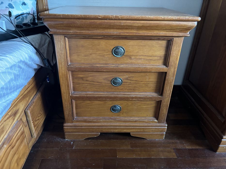 Mobília de quarto e sala pinho tratado