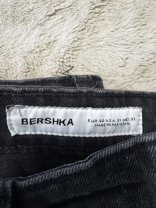 Джинсы Flared Bershka