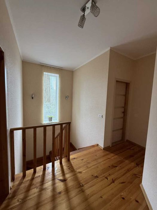 Продам будинок 204кв.м. 6 соток, сучасний стан, р-н Юрівка