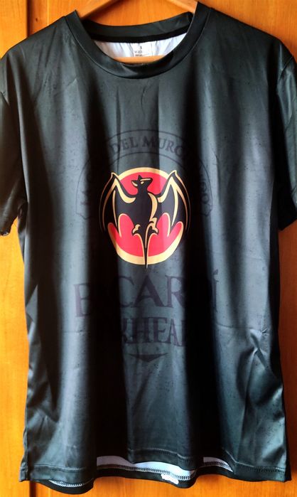 T-shirt Bacardí tamanho L