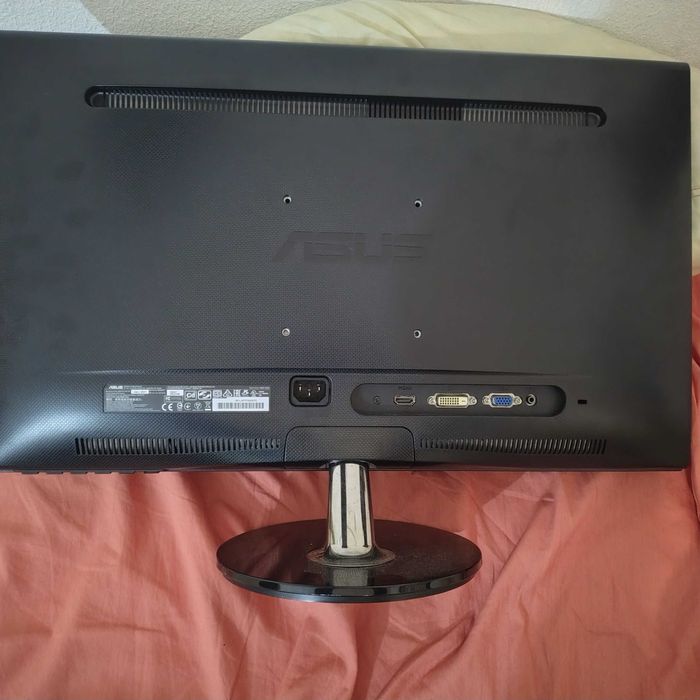 Monitor Asus 24" LED