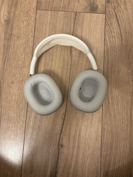 AirPods Max apple