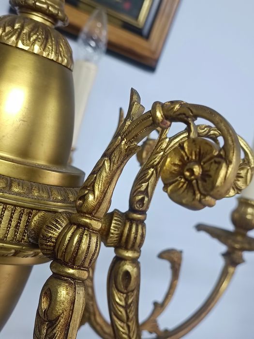 Велика вінтажна бронзова люстра
