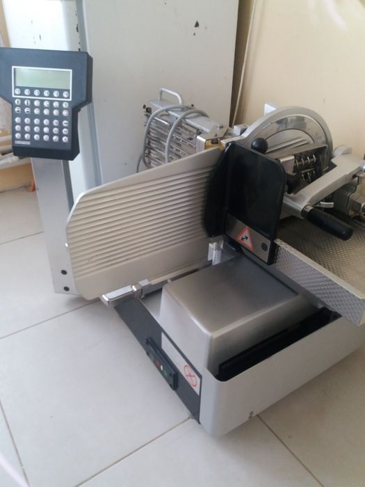 Слайсер професійний BIZERBA A402  автоматичний