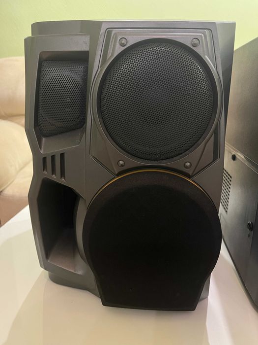 Музичний центр Trevi MCX-1080 | 5-CD чейнджер, X-BASS, AUX, пульт