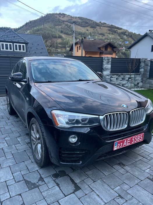 Автомобіль BMW X4