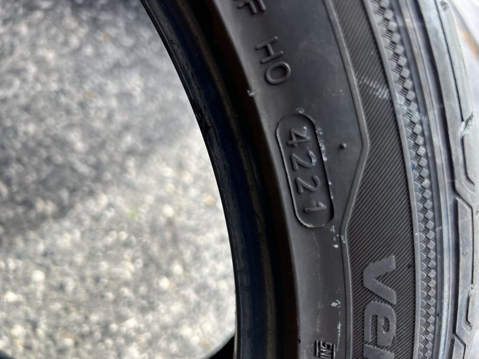 215/45/18 Hankook 2 pneus