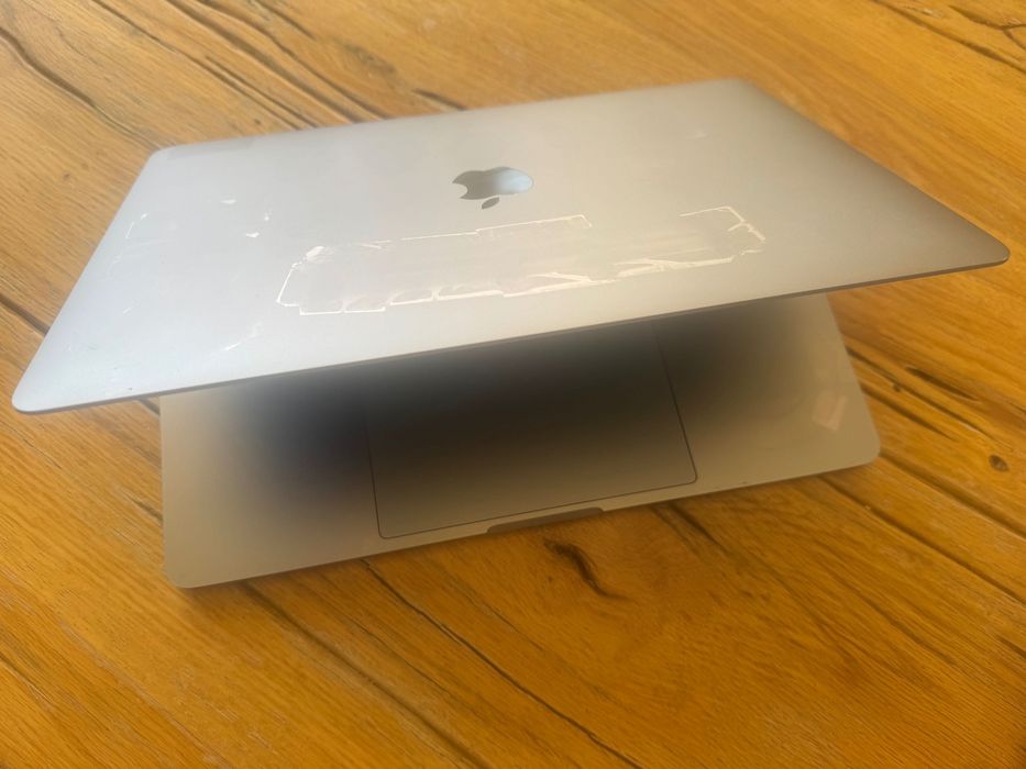 Apple Macbook Pro A1708 i5 2.3GHz 8GB 256SSD
