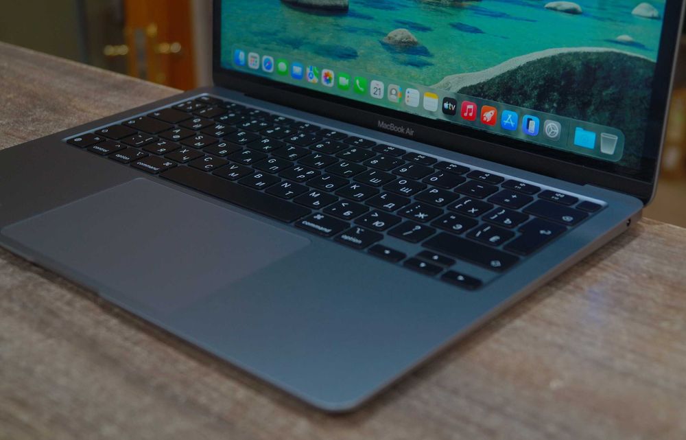 ЯК НОВИЙ Apple MacBook Air M1 Silver Late 2020 (RAM 8ГБ/SSD 256ГБ)TVOYO