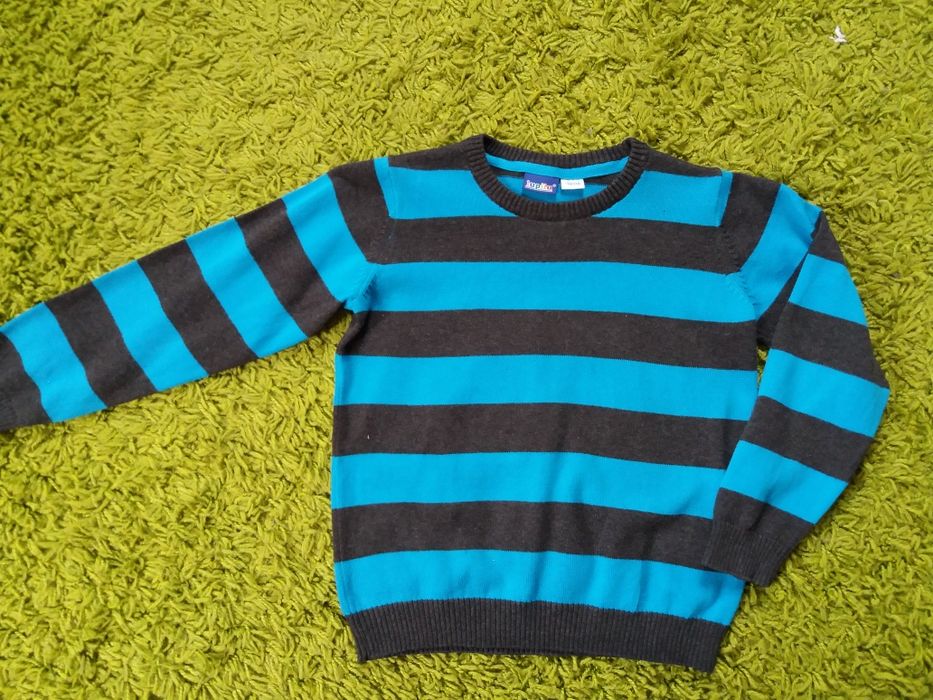 Sweter chłopięcy 110/116
