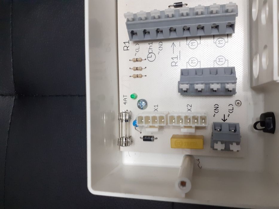 Sterowanie podłogówką, listwa Eberle