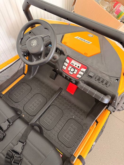dziecięcy quad elektryczny