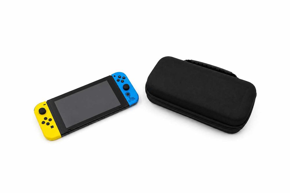Nintendo Switch Edição Limitada Fortnite V2 + Bolsa