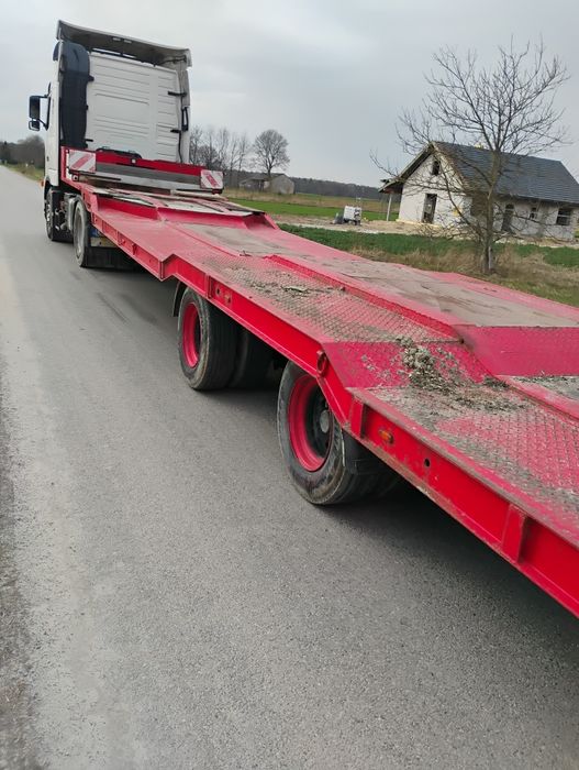 Naczepa niskopodwoziowa z wyciągarką