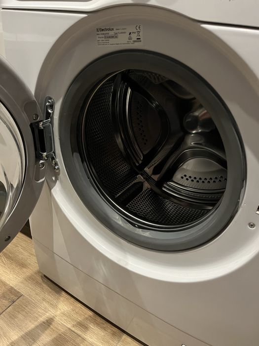 Pralka slim Electrolux