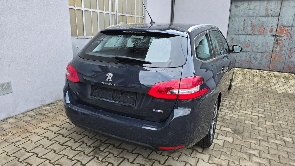 Peugeot 308 SW 1,2 benzyna, przeboieg: 127 tyś. km