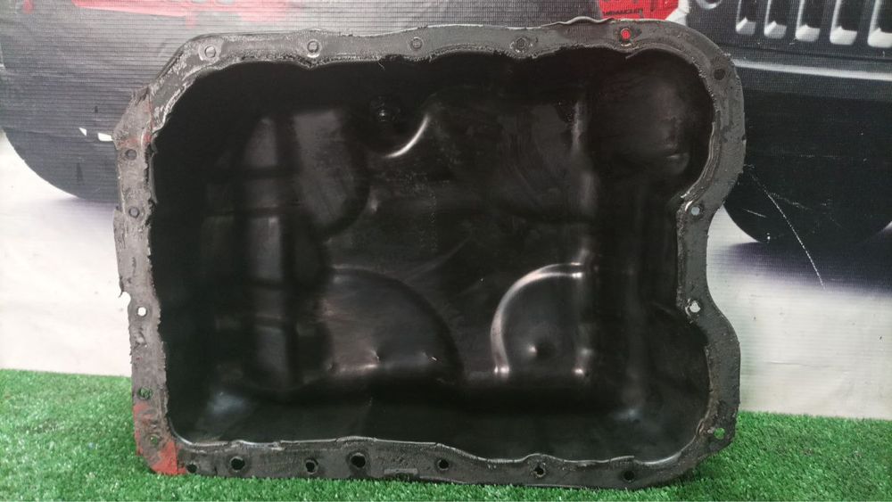 Піддон кришка піддона Jeep cherokee kl  05047566AD