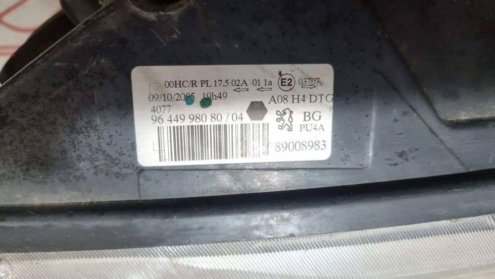 Ótica Farol Frente Frontal Direita Peugeot 1007 2005 9644998080