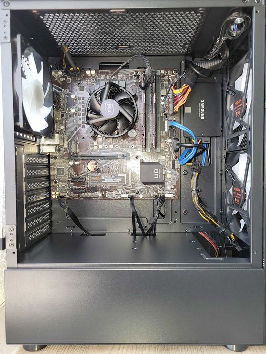 Komputer gamingowy i7 10700, Gigabyte B560M, SSD M.2, DDR4 32GB, W11