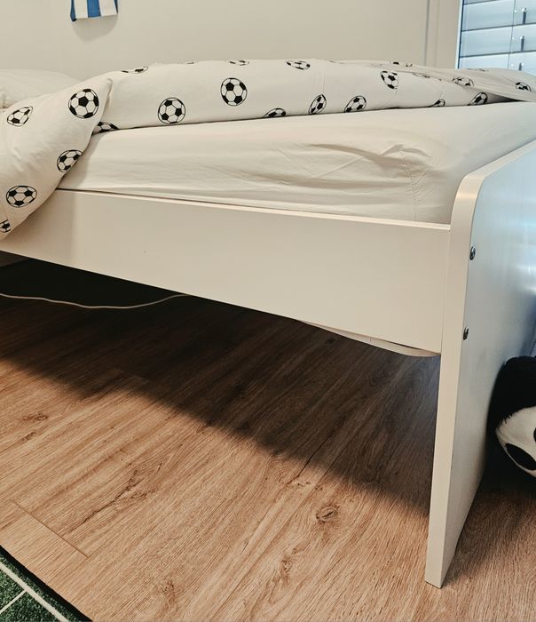 Cama solteiro 90x200 +  colchão