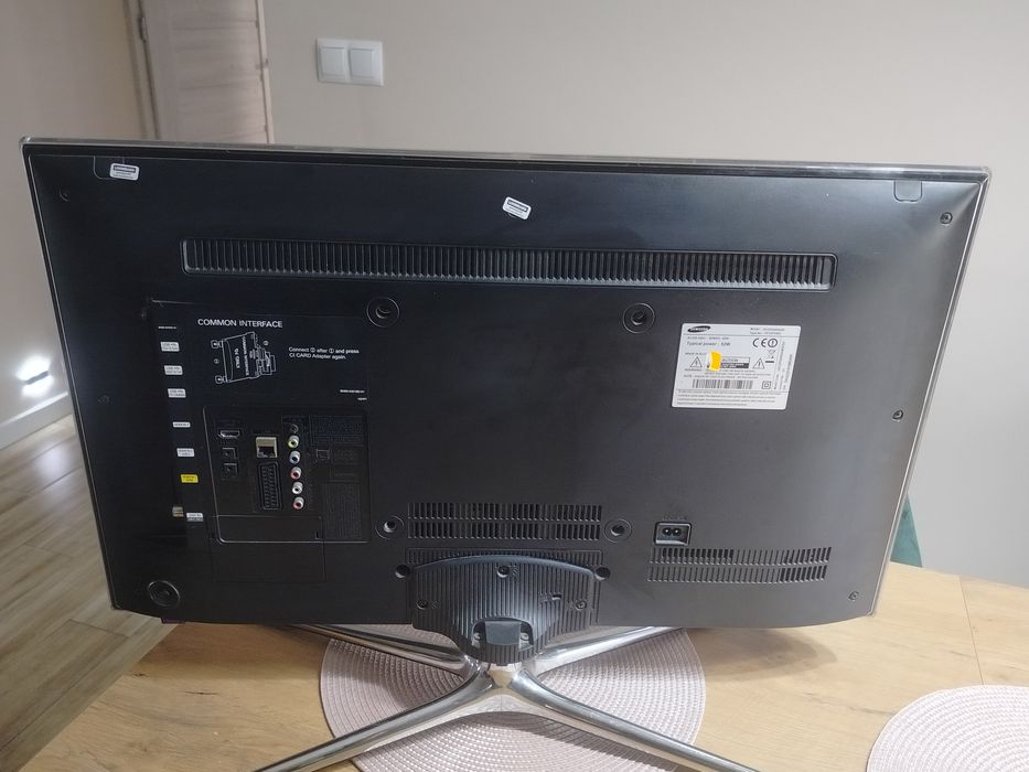 Telewizor Samsung  32" UE32F6400AW