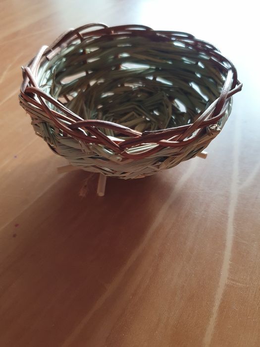 Гніздо для домашньої пташки