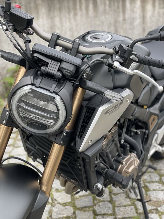 Honda CB650R 2021 – Como Nova + Extras