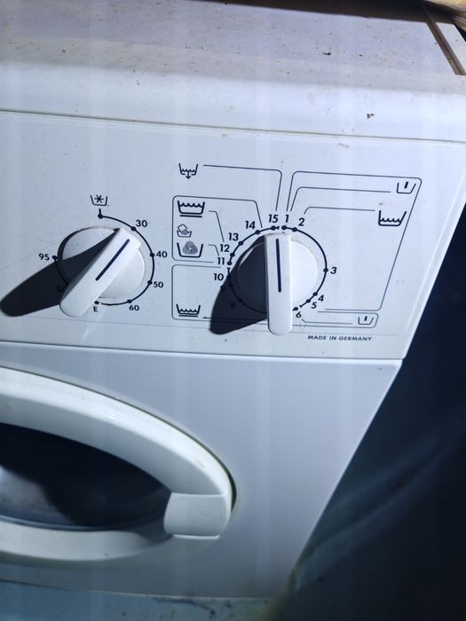 Máquina de Lavar Roupa AEG Lavamat W 730 (Fiabilidade Alemã)