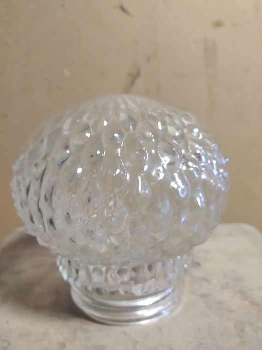 Продам плафоны к светильнику.