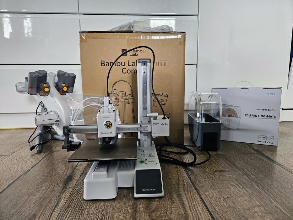 Drukarka 3D Bambu Lab A1 Mini Combo z AMS i suszarką Sunlu S1 Plus. Jeszcze 21 m-cy na gwarancji.