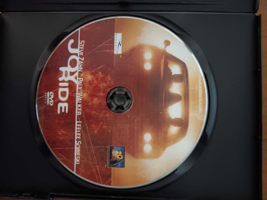 filme dvd original - nao brinques com estranhos
