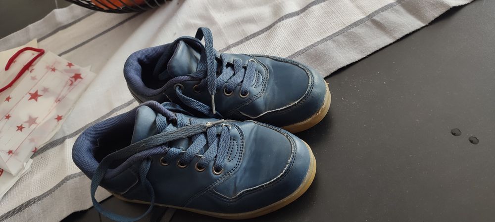 Buty półbuty trzewiki adidasy 31 oddam