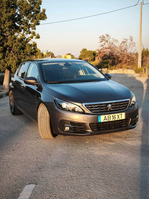 Peugeot 308 1.5 Bluehdi 130cv, único dono. Também posso mostrar em Portimão aos fins de semana.