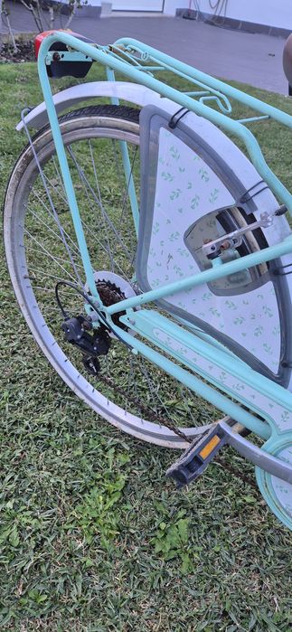Bicicleta Berg verde agua