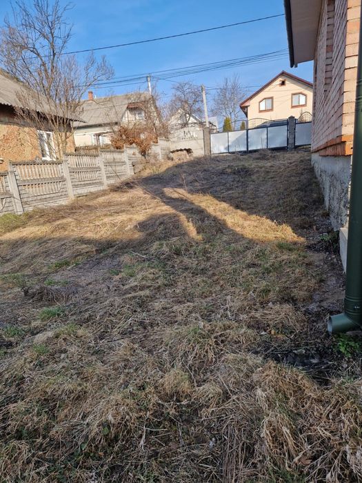 Продаж будинку в р-ні Роща ( верх)