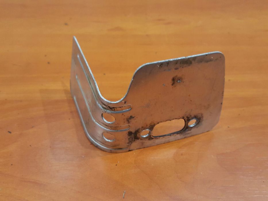 Craftsman Weedwacker 32Cc Uchwyt Mocowanie