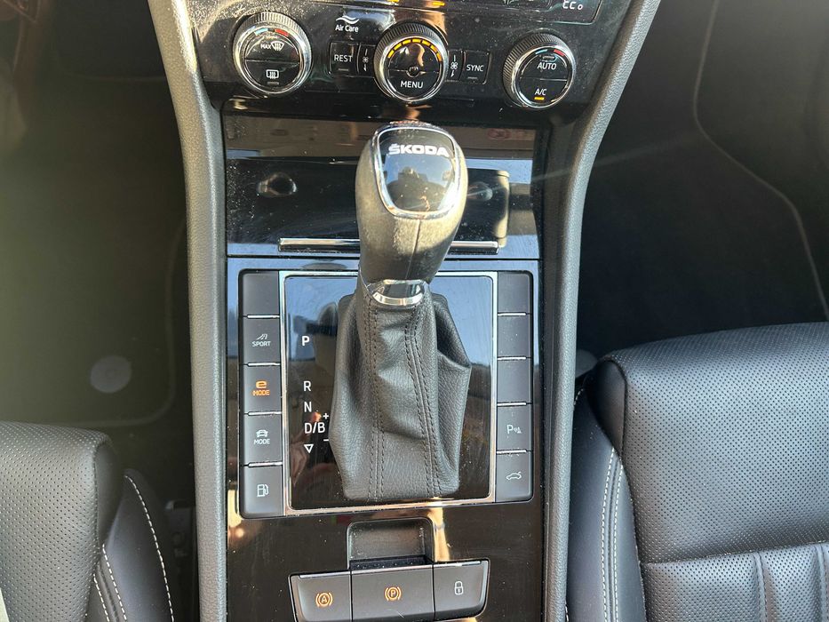 Skoda Superb Break 1.4TSI 204cv DSG PHEV L&K